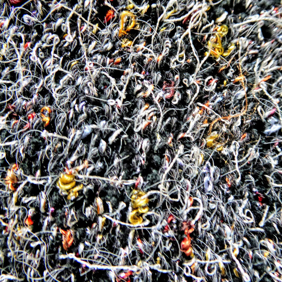 Hand crocheted hat of the softest Chenille - Picture 5 of 6